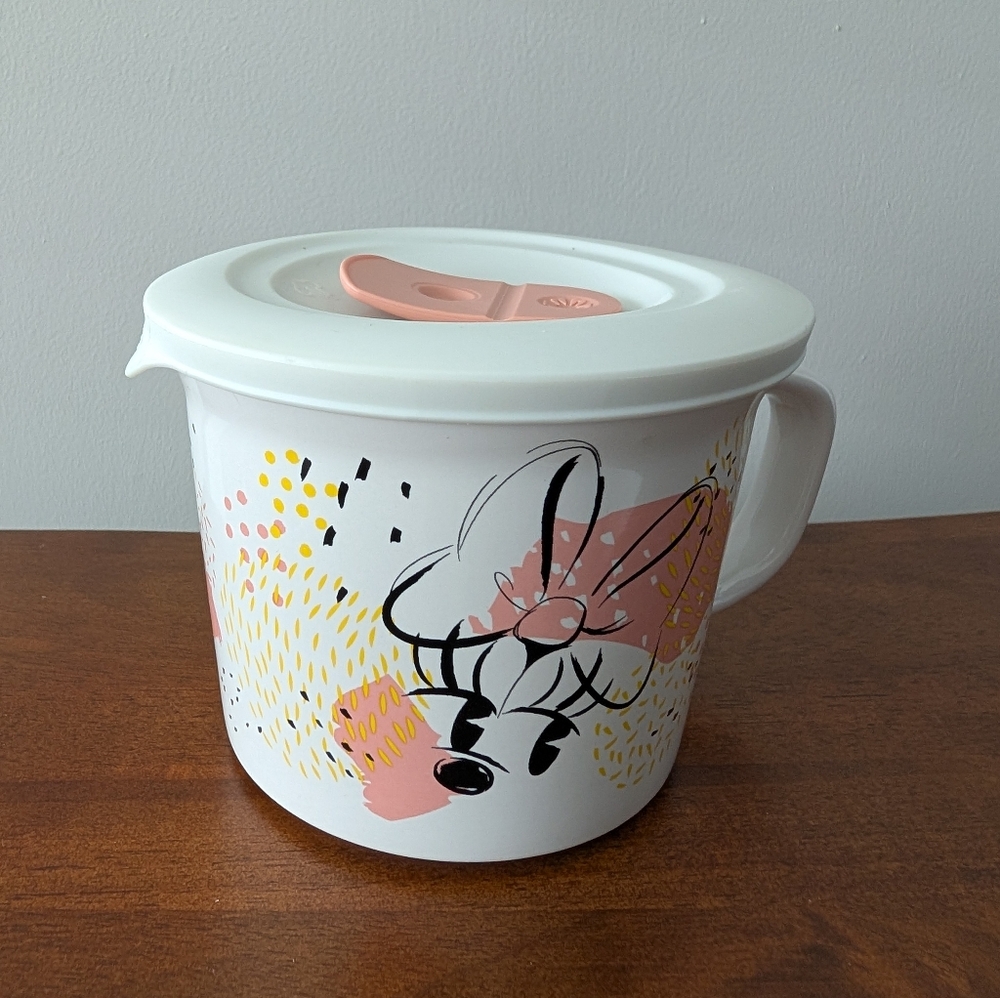Corningware Disney Minnie Mouse Soup Mug with Pink and Black Design 20 Oz - Picture 5 of 9